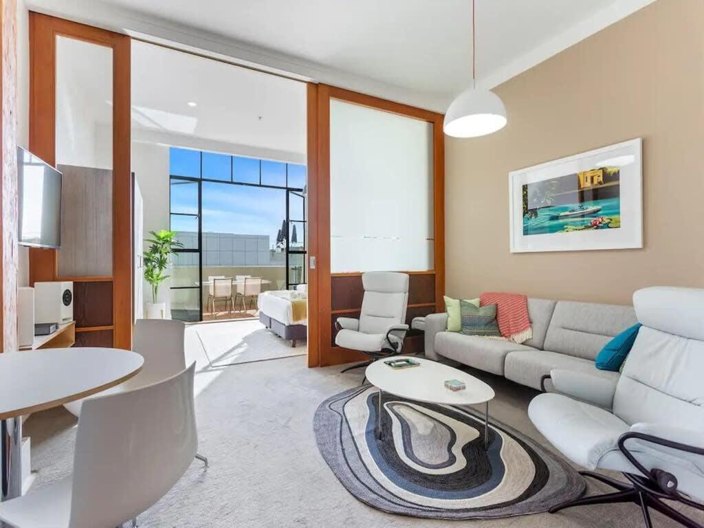 Lovely Bright Apartment With Balcony Pool And Gym Auckland Ngoại thất bức ảnh
