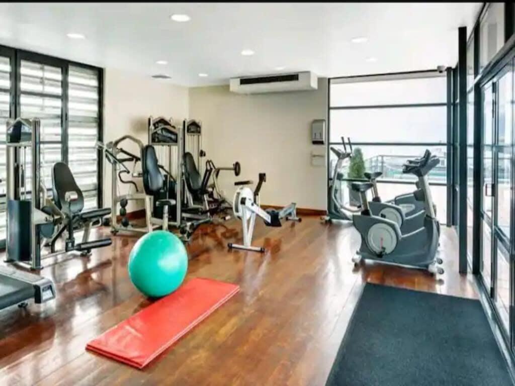 Lovely Bright Apartment With Balcony Pool And Gym Auckland Ngoại thất bức ảnh