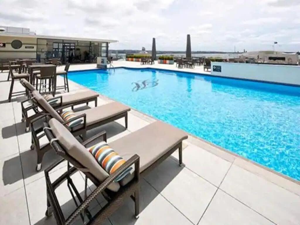 Lovely Bright Apartment With Balcony Pool And Gym Auckland Ngoại thất bức ảnh